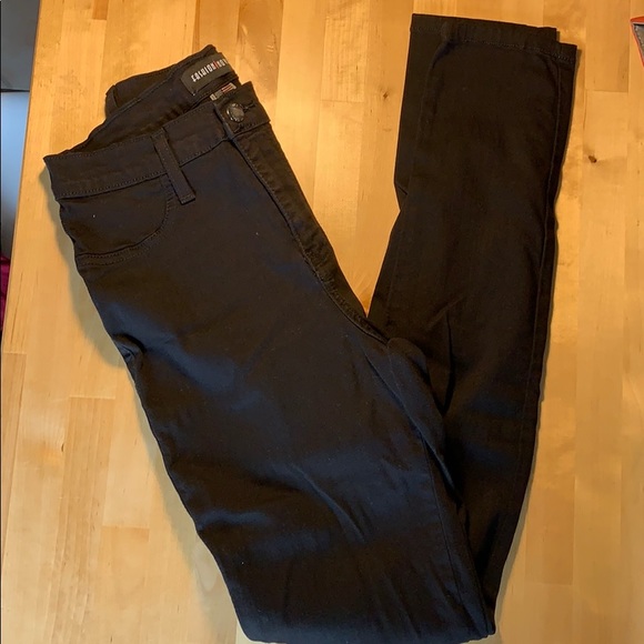 Fashion nova black canopy jeans🖤 - Picture 4 of 8